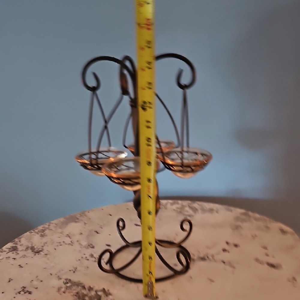 Elegant Black Metal Candle Holder - Picture 5 of 6